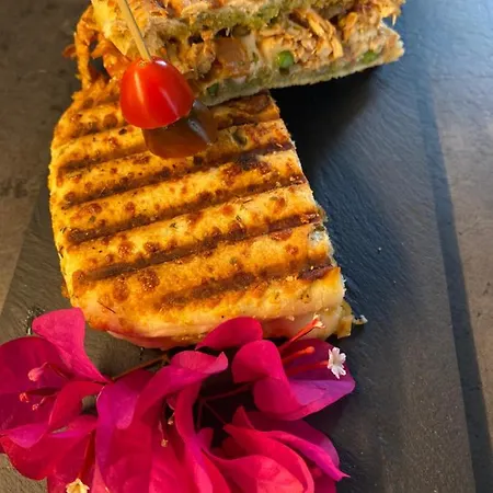 לינה וארוחת בוקר La Casa Del Burro 3*