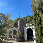 La Casa Del Burro 3*