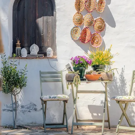 La Casa Del Burro Bed and Breakfast 3*